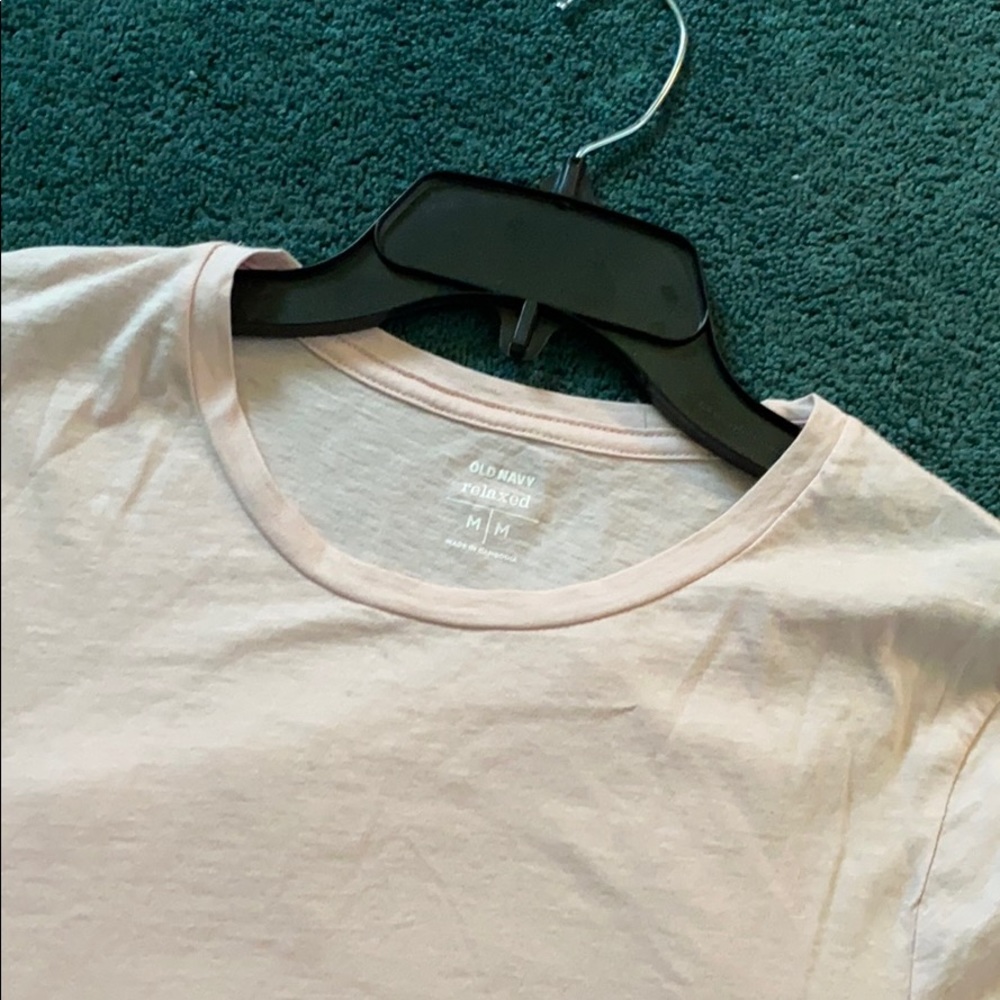 basic light pink t-shirt
